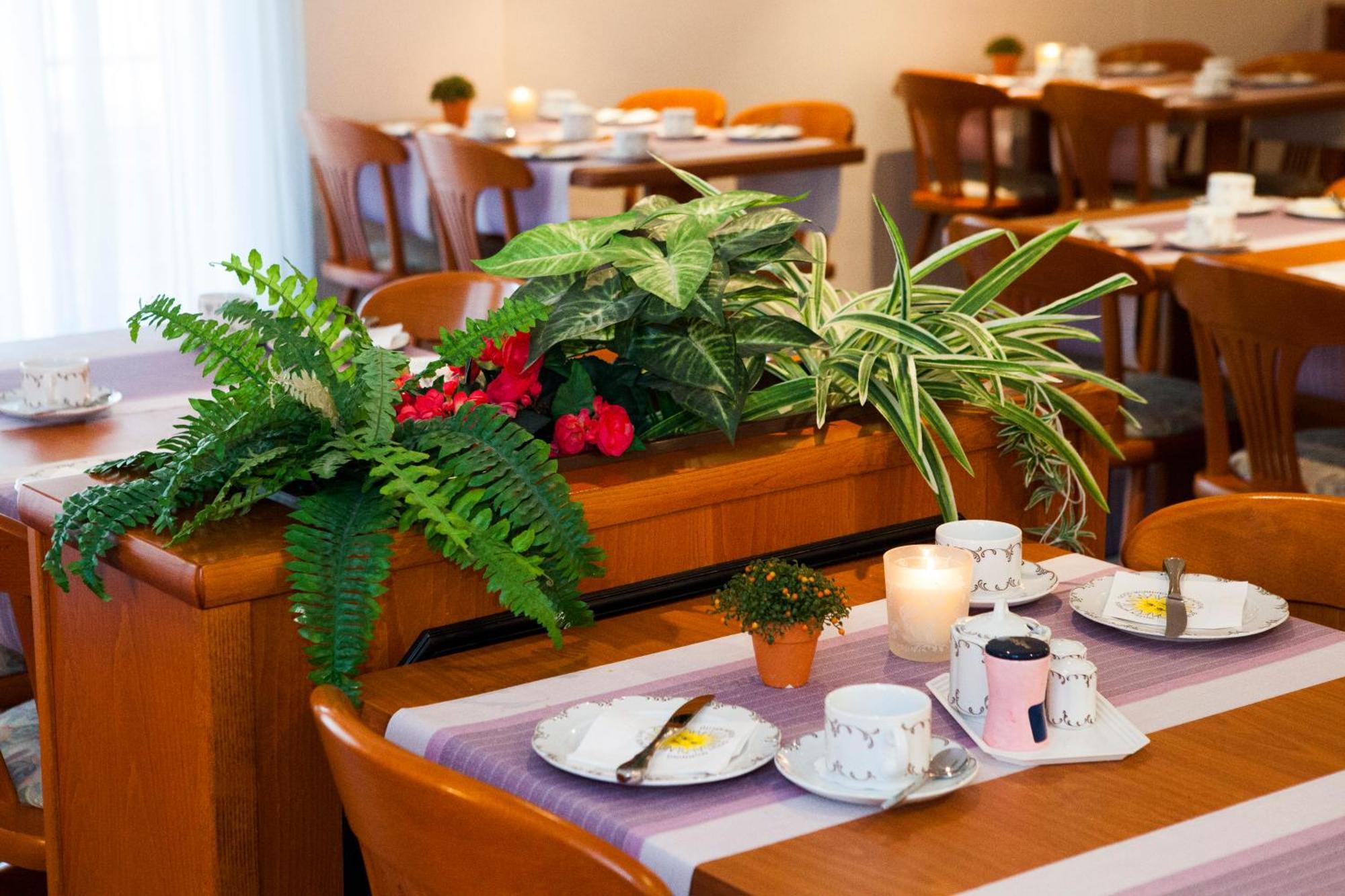 ראטינגן Hotel Am Duesseldorfer Platz מראה חיצוני תמונה
