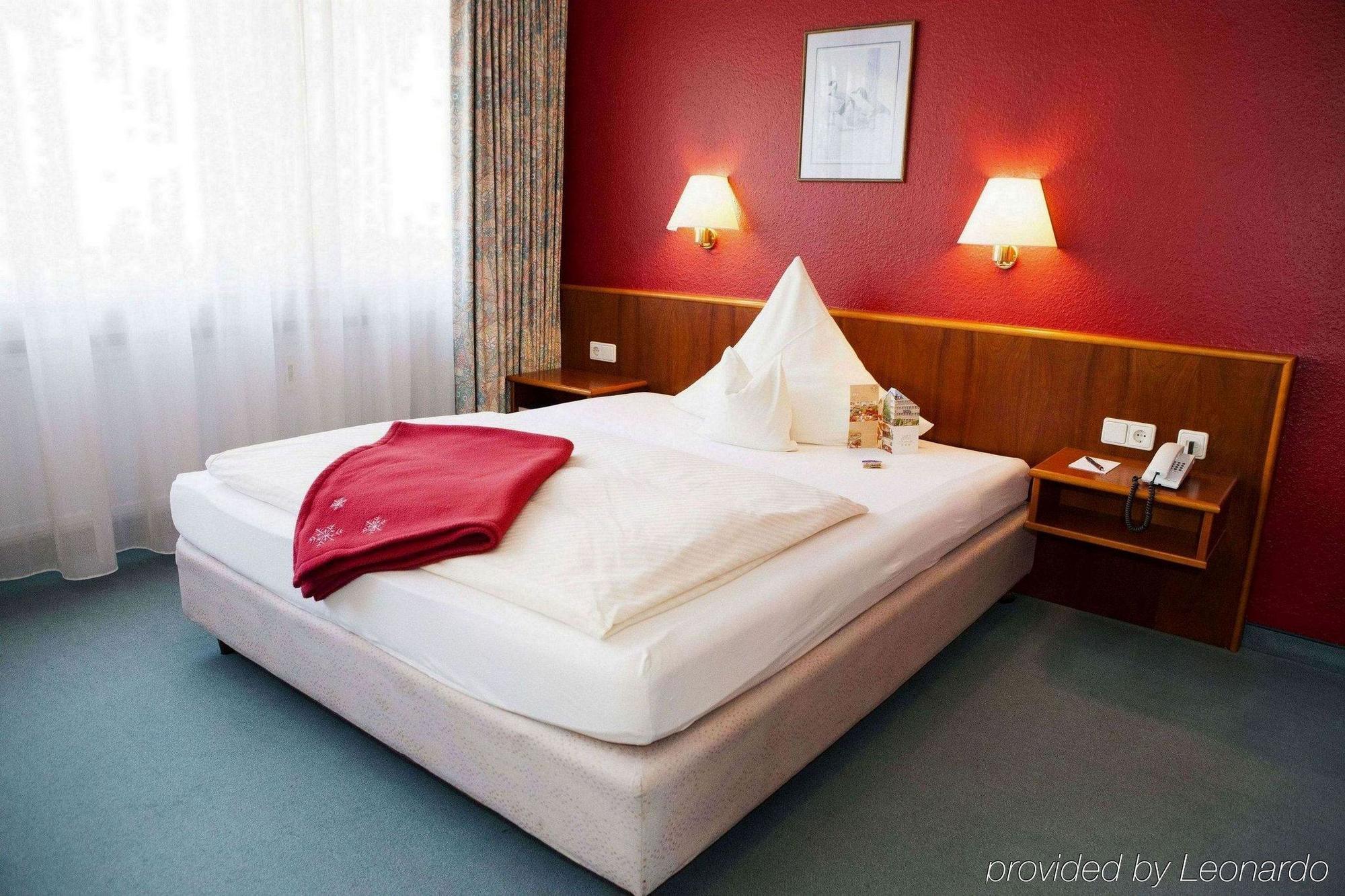 ראטינגן Hotel Am Duesseldorfer Platz מראה חיצוני תמונה