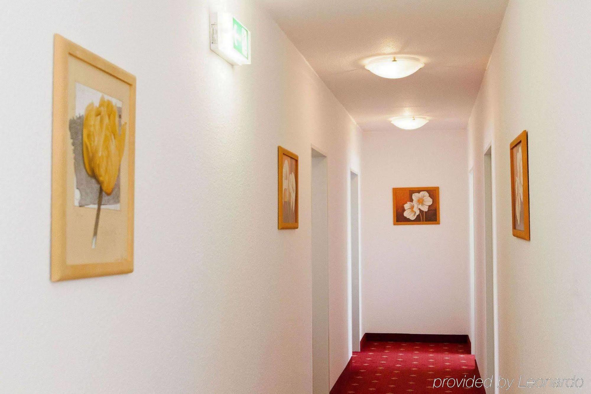ראטינגן Hotel Am Duesseldorfer Platz מראה חיצוני תמונה